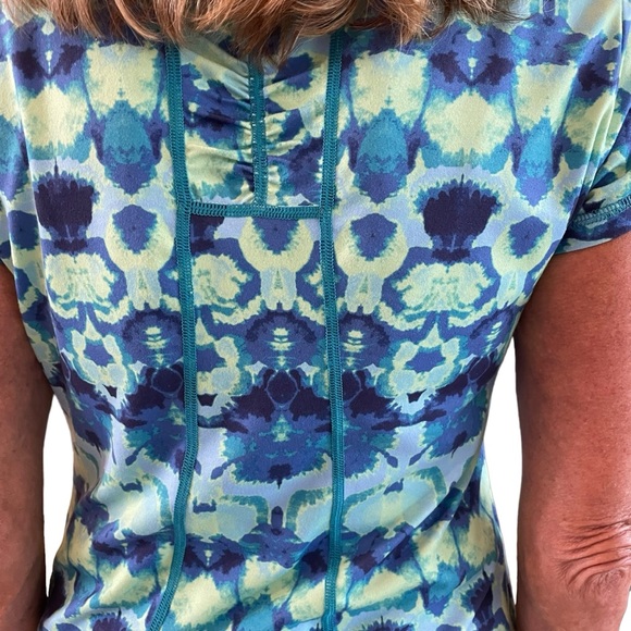 Title Nine short sleeve multi-colored printed shirt in size small. - Picture 5 of 7